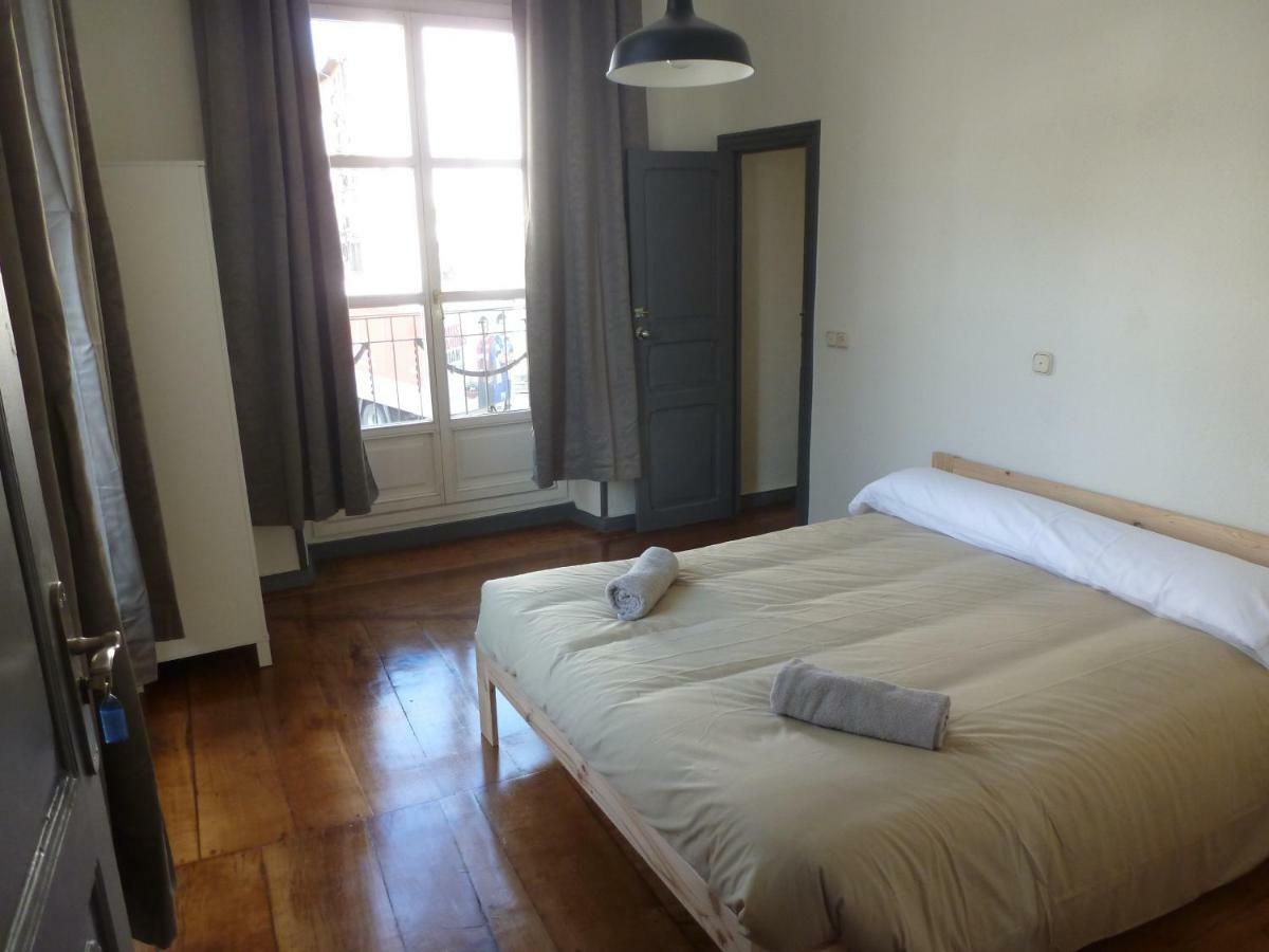 Hostal Del Arquitecto Vitoria-Gasteiz Kültér fotó